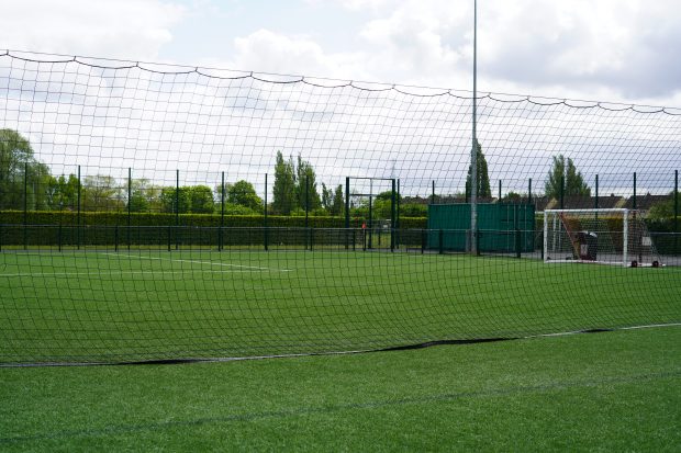 Pitch Divider Split Nets System - Mark Harrod Ltd.